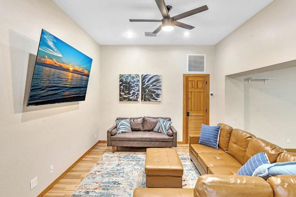 Pool Heat I Firepit And Bbq I 75"Tv I Foosball I 581Mbps Cooper City Bagian luar foto