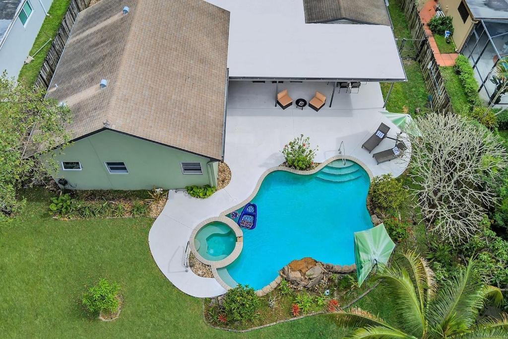Pool Heat I Firepit And Bbq I 75"Tv I Foosball I 581Mbps Cooper City Bagian luar foto
